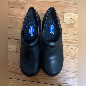 Dr. Scholl's black leather clogs